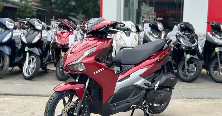 Bảng Giá Xe Máy Honda Air Blade Mới Nhất Tháng 10/2025: Phân Tích Chi Tiết & Lời Khuyên Mua Xe
