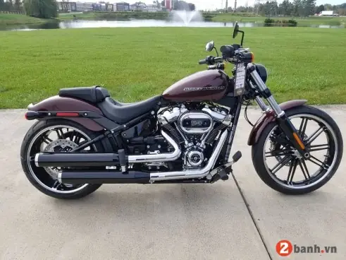 Giá Xe Harley-davidson Breakout: Đánh Giá Chi Tiết Từ Thiết Kế Đến Trải Nghiệm Thực Tế