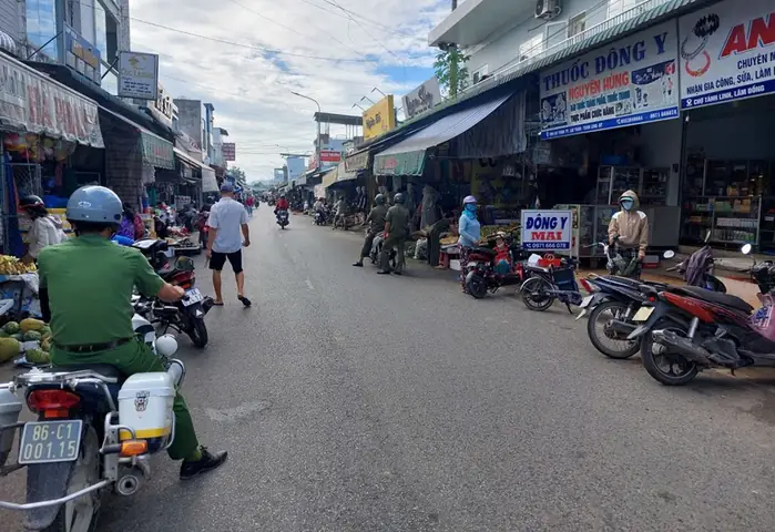 Nhà Xe Lý Linh Lan