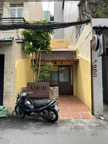 Baán Nhà Xem Xe Hơi Lê Vãn Sỹ