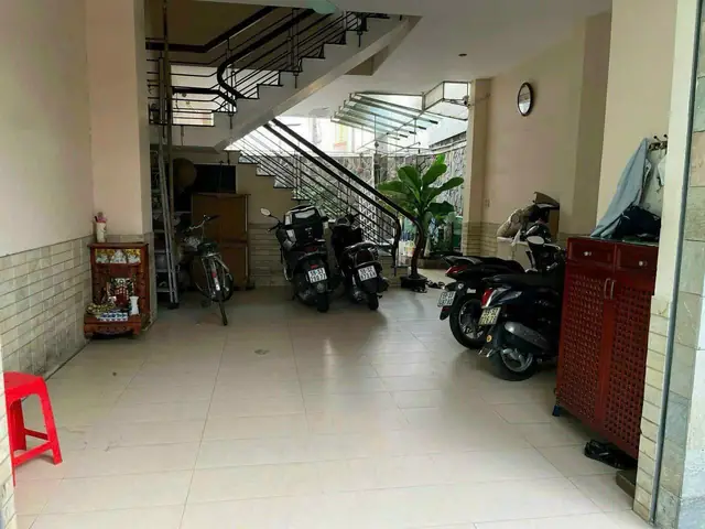Ban Nhà Hẻm Xe Hơi Lê Quang Định