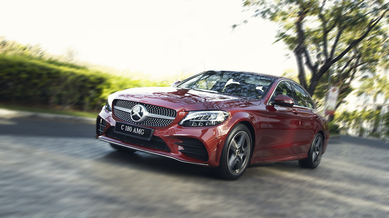 Mercedes-Benz C180 AMG mới tại Việt Nam có giá 1,499 tỷ đồng c-180-amg-0063.jpg