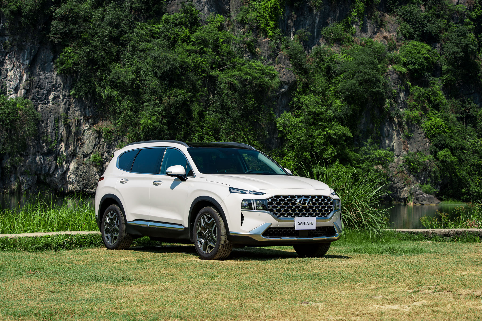 Tổng quan Hyundai Santafe Hybrid