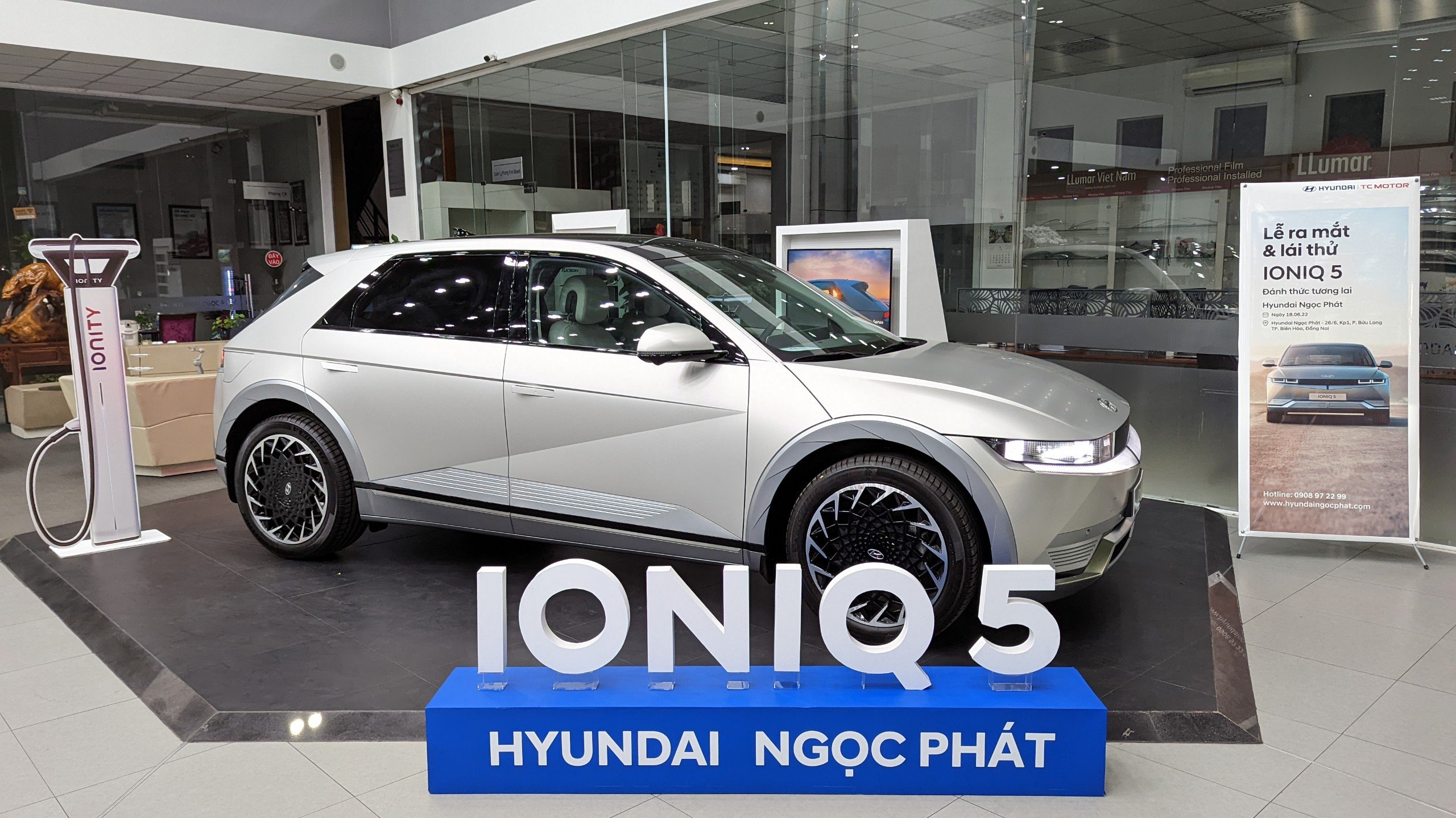 Hyundai Ioniq 5 màu bạc