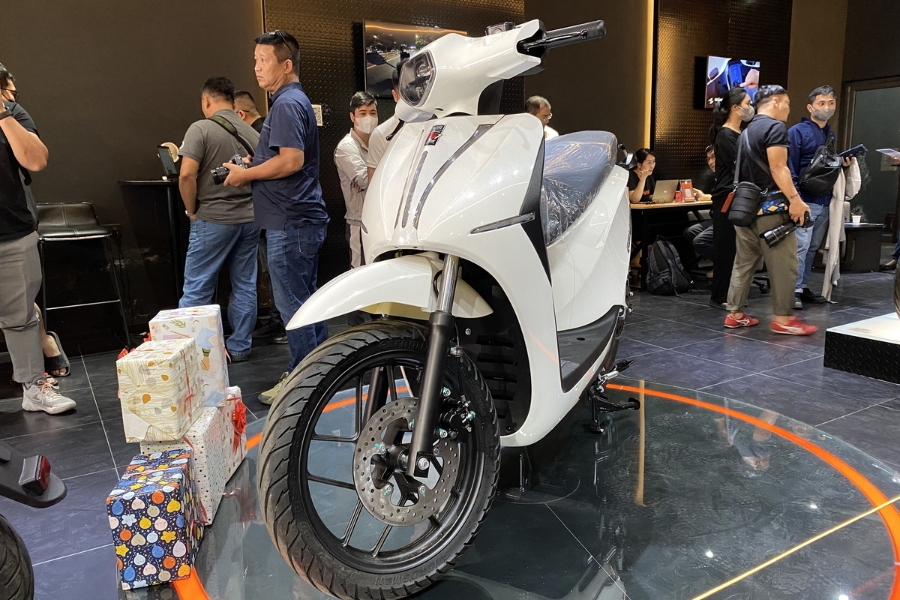 Dat Bike Quantum S1 có giá từ 49.9 triệu đồng, sở hữu cốp rộng 44L và đi được 285km một lần sạc