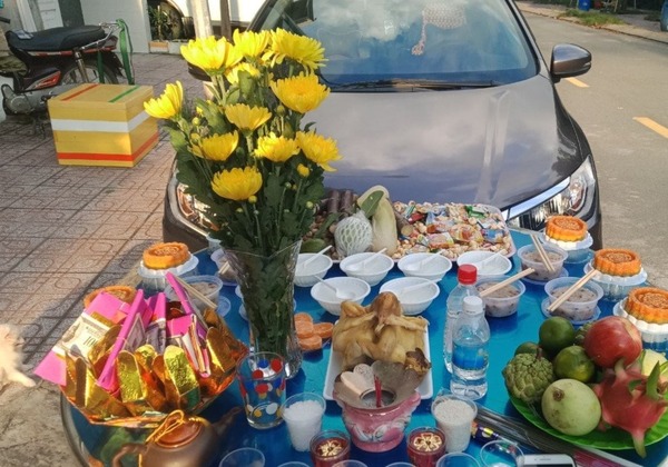 Cúng xe là một hoạt động tâm linh và không nên quá chú trọng về chi phí