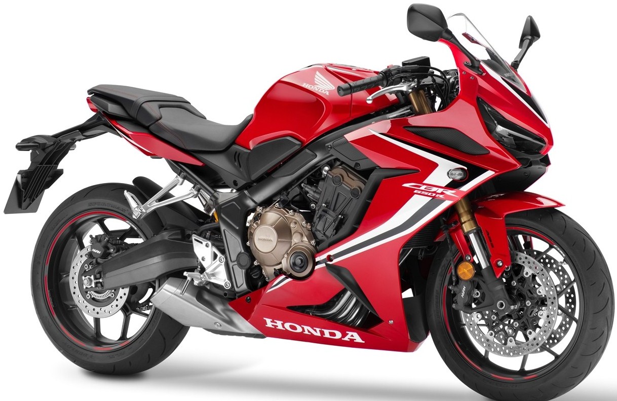 Giá bán CBR650R tại Việt Nam ở mức gần 254 triệu đồng