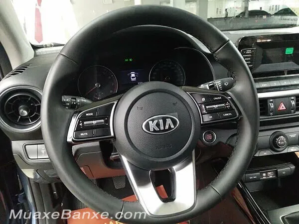 vo-lang-xe-kia-cerato-2019-so-san-mt-muaxebanxe-com-1
