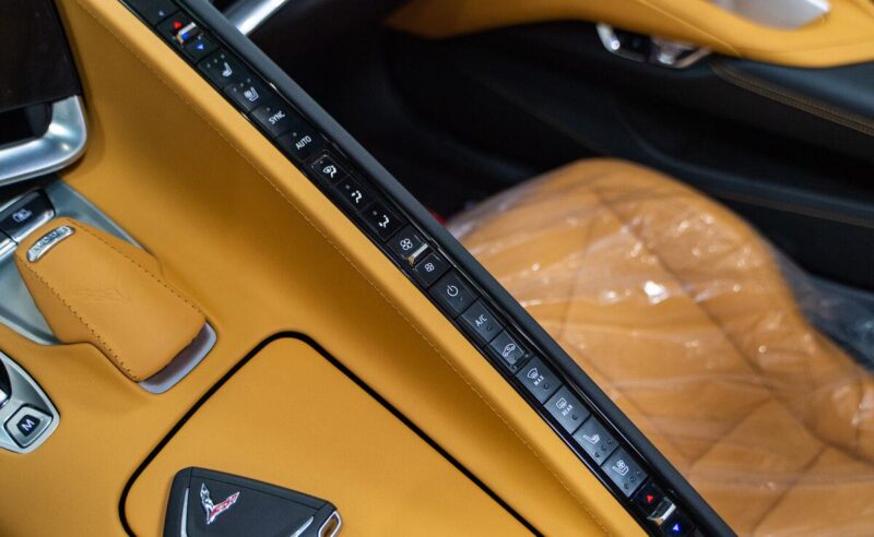 Chi tiết “Siêu xe giá rẻ” Chevrolet Corvette C8 giá 7 tỷ đồng