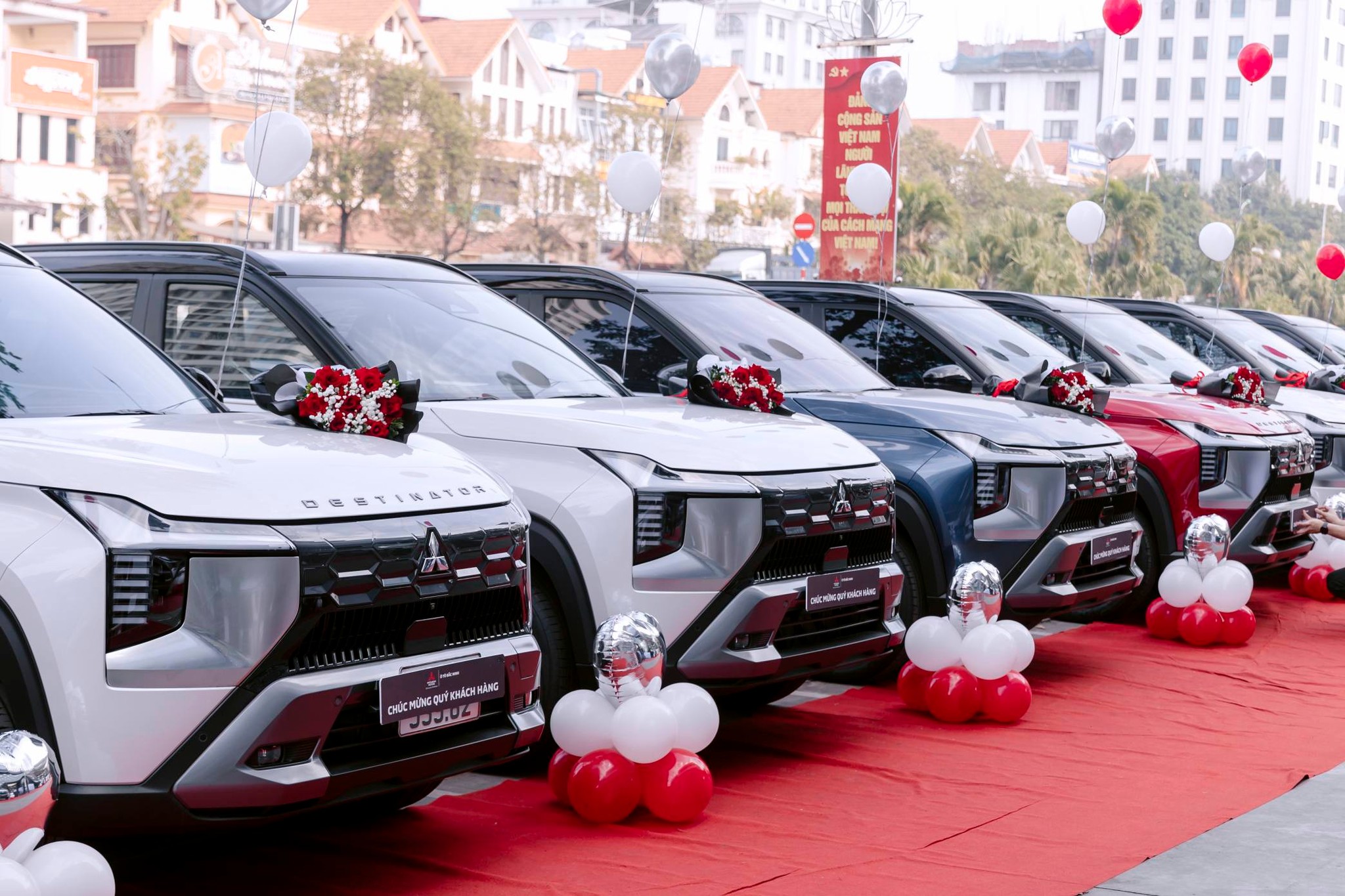 Bảng giá xe ô tô Mitsubishi Destinator 2026