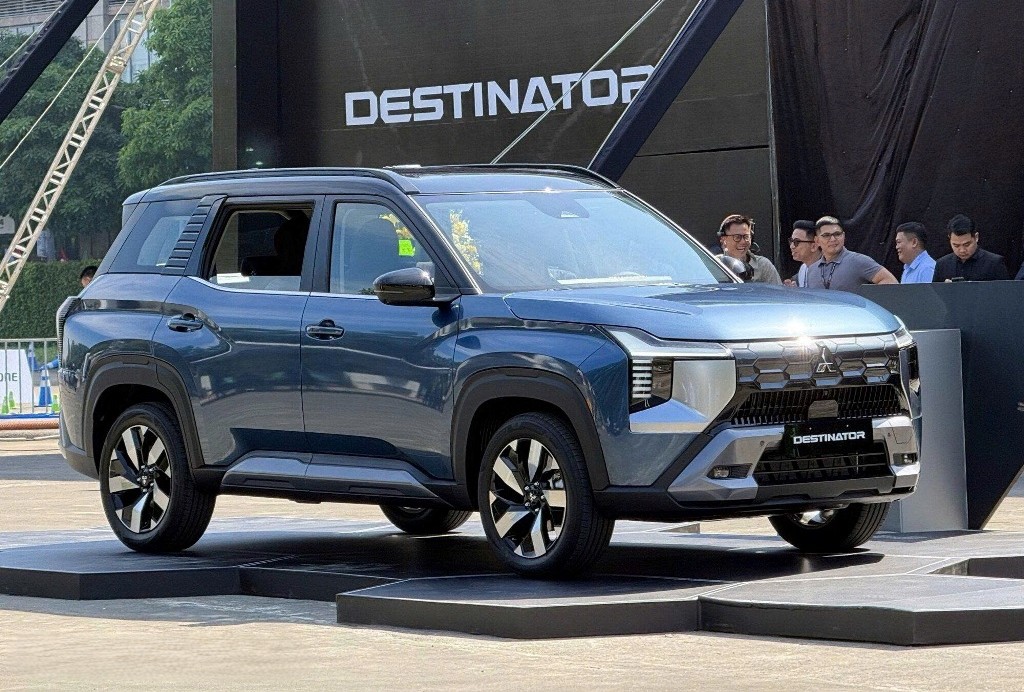 Đánh giá thiết kế và trang bị nội ngoại thất Mitsubishi Destinator