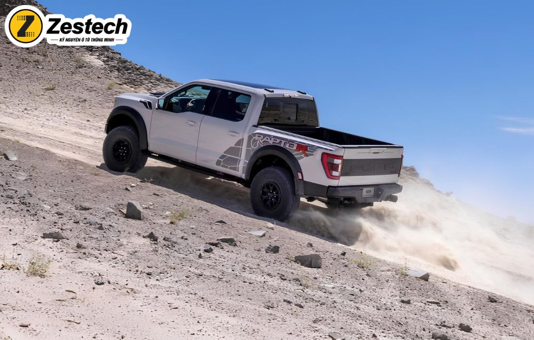Ford Raptor F150 có thiết kế mạnh mẽ và đậm chất nam tính
