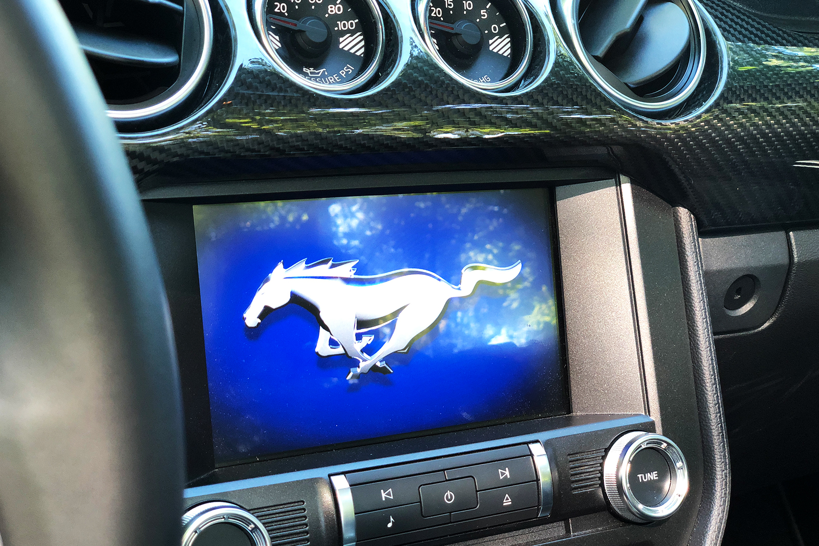 message-editor%2F1533839087156-inline_mustanggtconv5.jpg