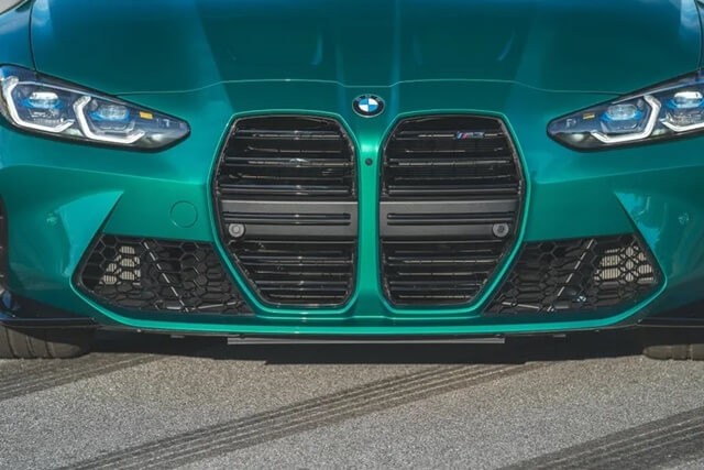 BMW-M3-can-canh-luoi-tan-nhiet