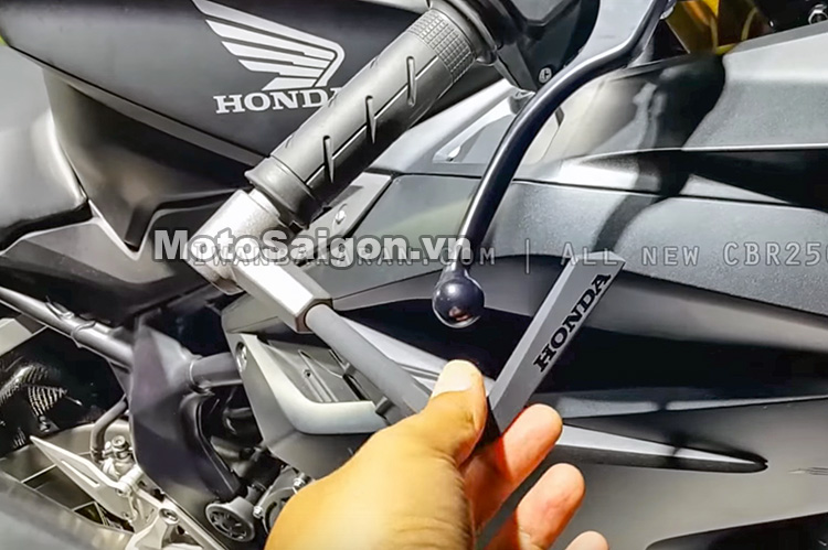 cbr250-2017-do-choi-phu-kien-danh-gia-thong-so-motosaigon-22