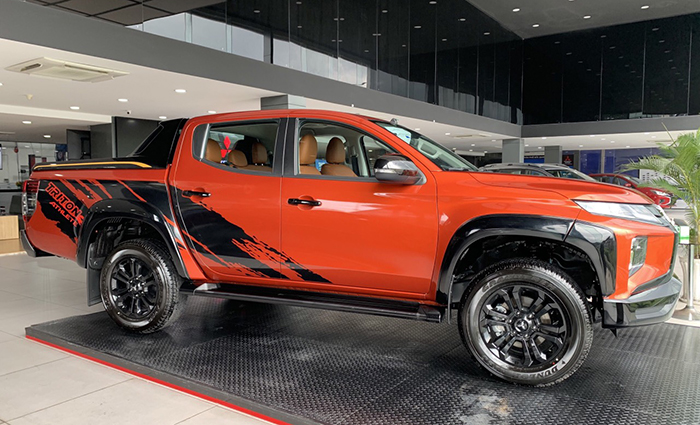 Đánh giá nhanh Mitsubishi Triton 2022.