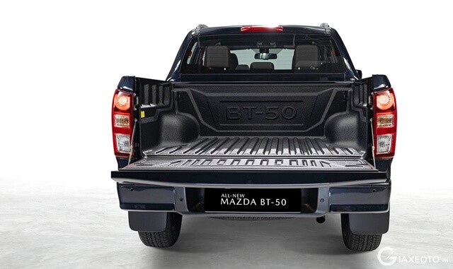khoang-lai-xe-mazda-bt50-all-new