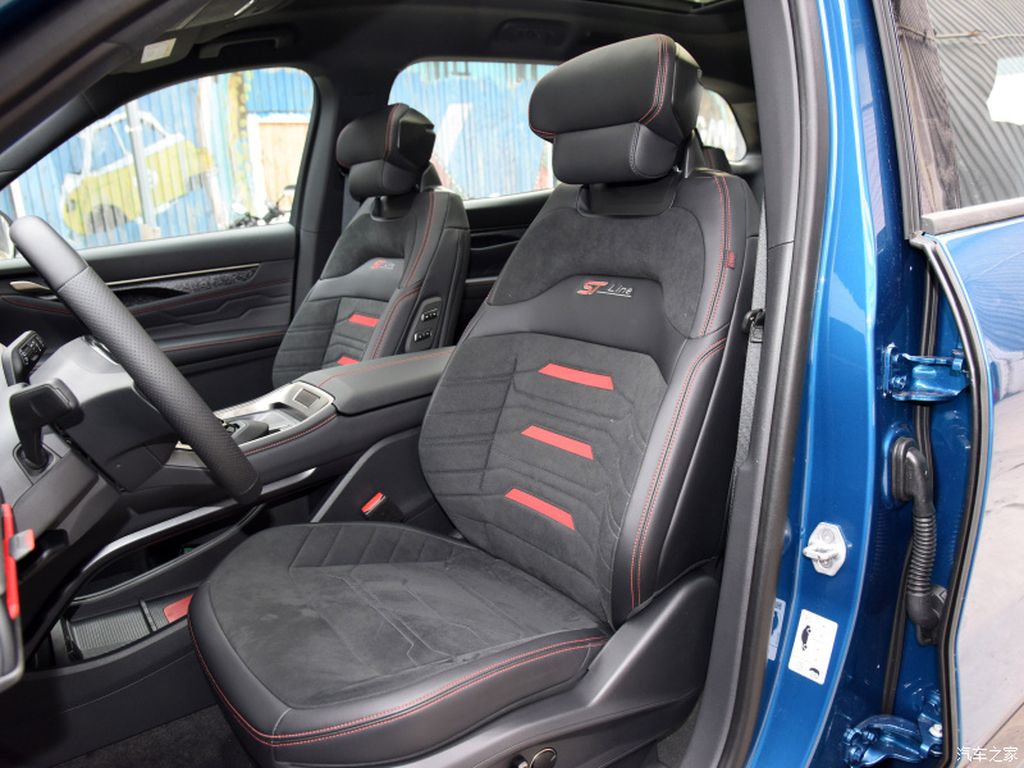 Ford Edge L 2023 chính thức được chốt giá từ 788 triệu VNĐ