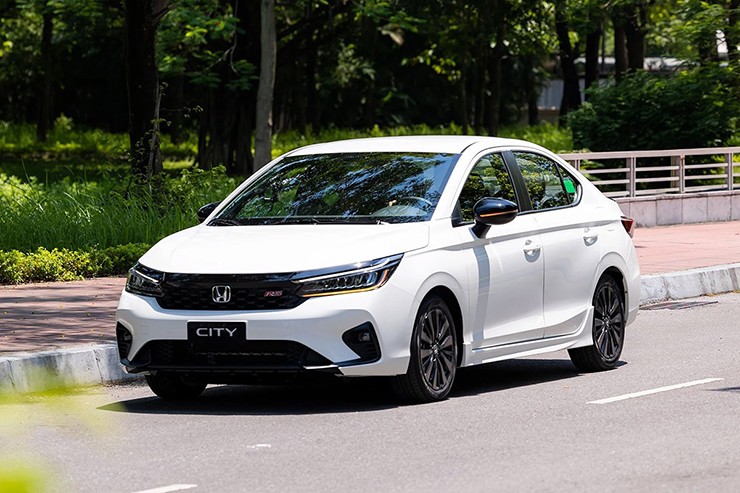 Giá xe Honda City lăn bánh tháng 6/2026, giảm 100% lệ phí trước bạ
