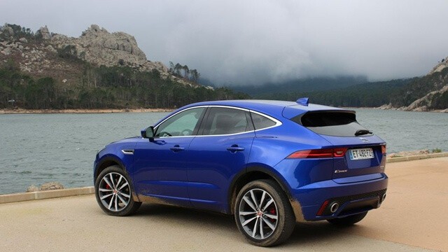 gia-xe-jaguar-f-pace