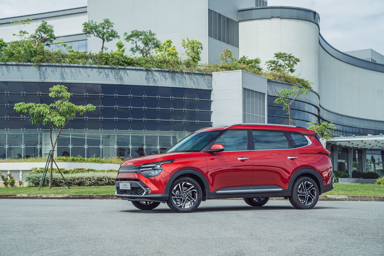 kia carens màu đỏ