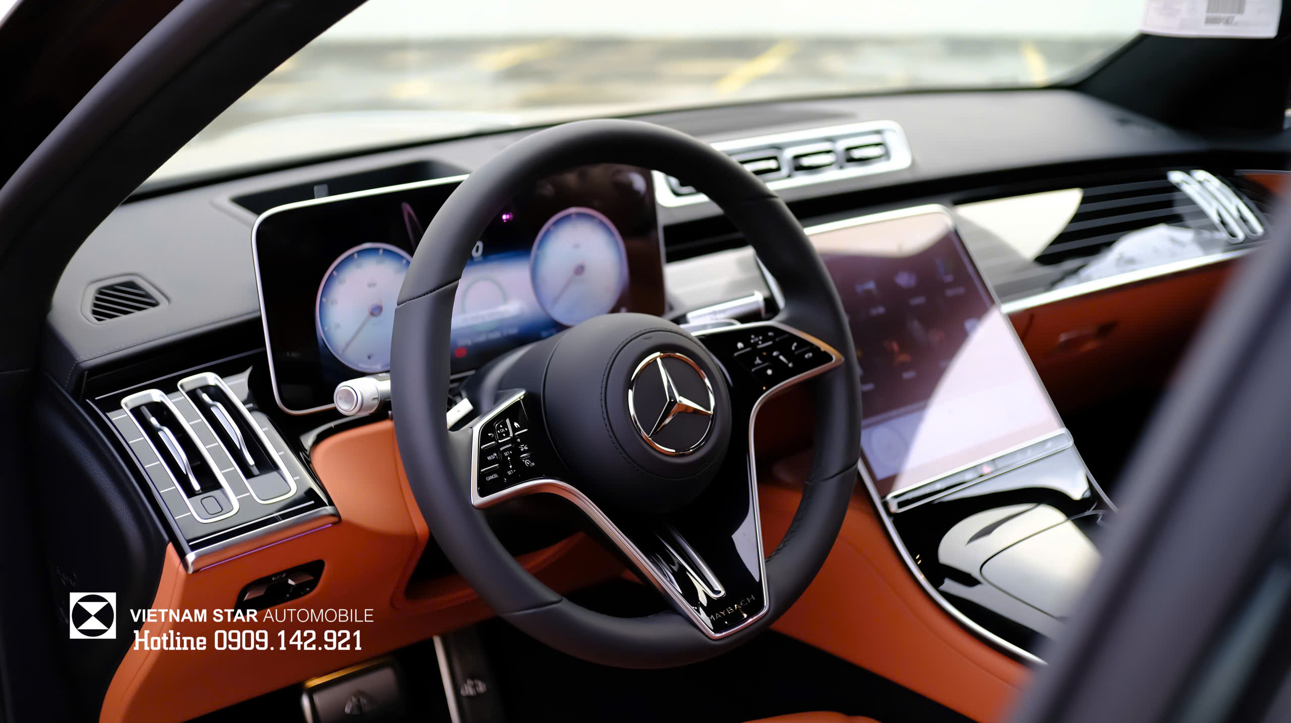 Không gian nội thất Mercedes Maybach S450 2026 màu Nâu Sienna sang trọng