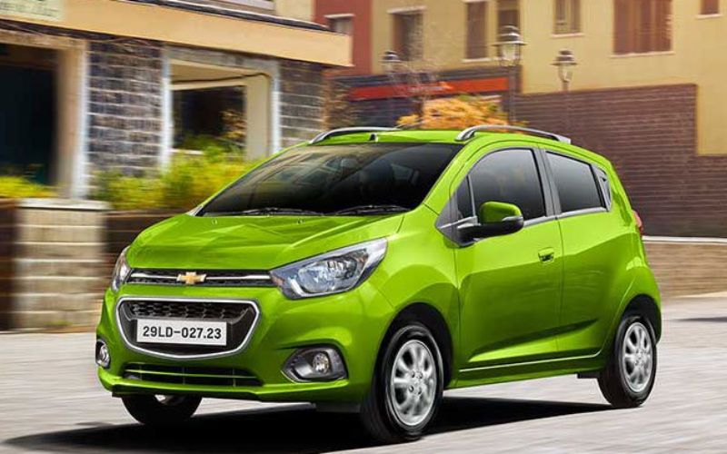 Thân xe Chevrolet Spark Van với các thiết kế đường nét mượt mà