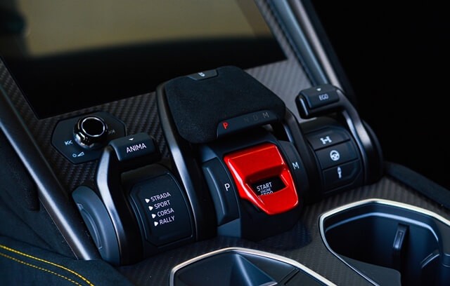 Lamborghini-Urus-Performante-loa