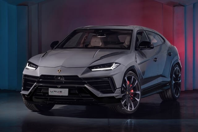 Lamborghini-Urus-S-dau-xe