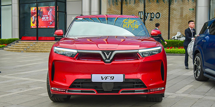 giá xe VF9