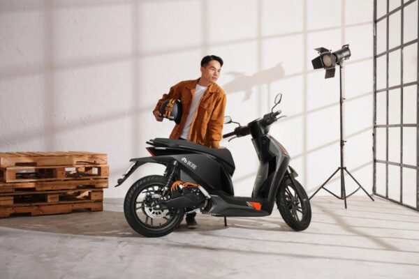 Xe máy điện Dat Bike đồng hành cùng bạn trên mọi nẻo đường