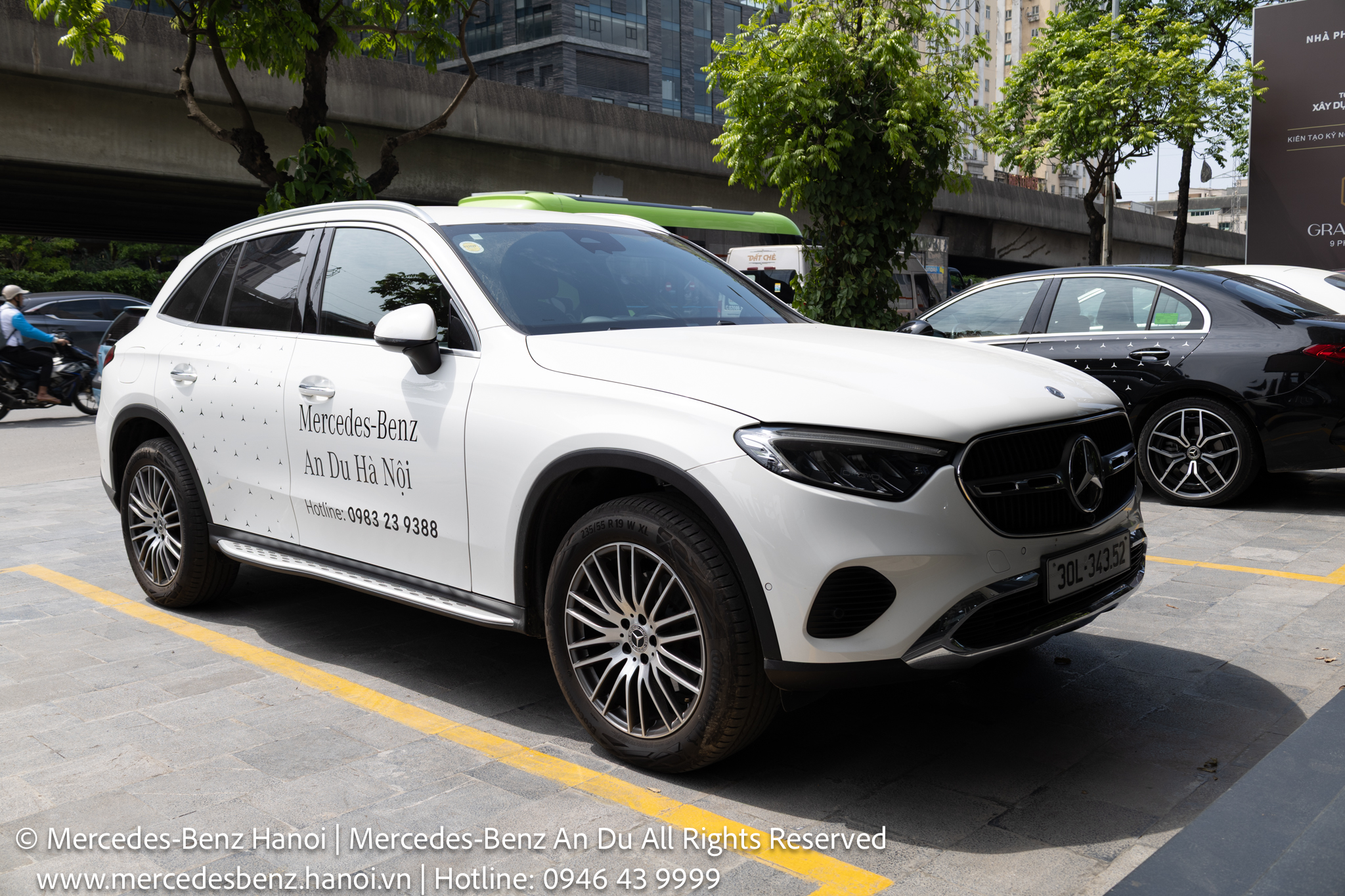 Mercedes Benz Glc 300 Chính Hãng Tại Mercedes Benz Hanoi
