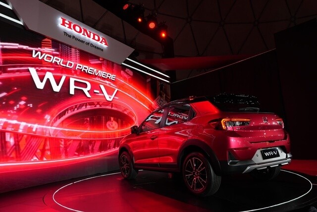 Honda-WR-V-duoi-xe