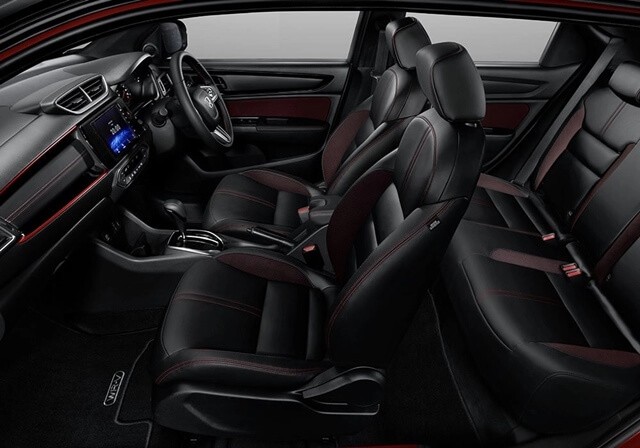 Honda-WR-V-khoang-lai