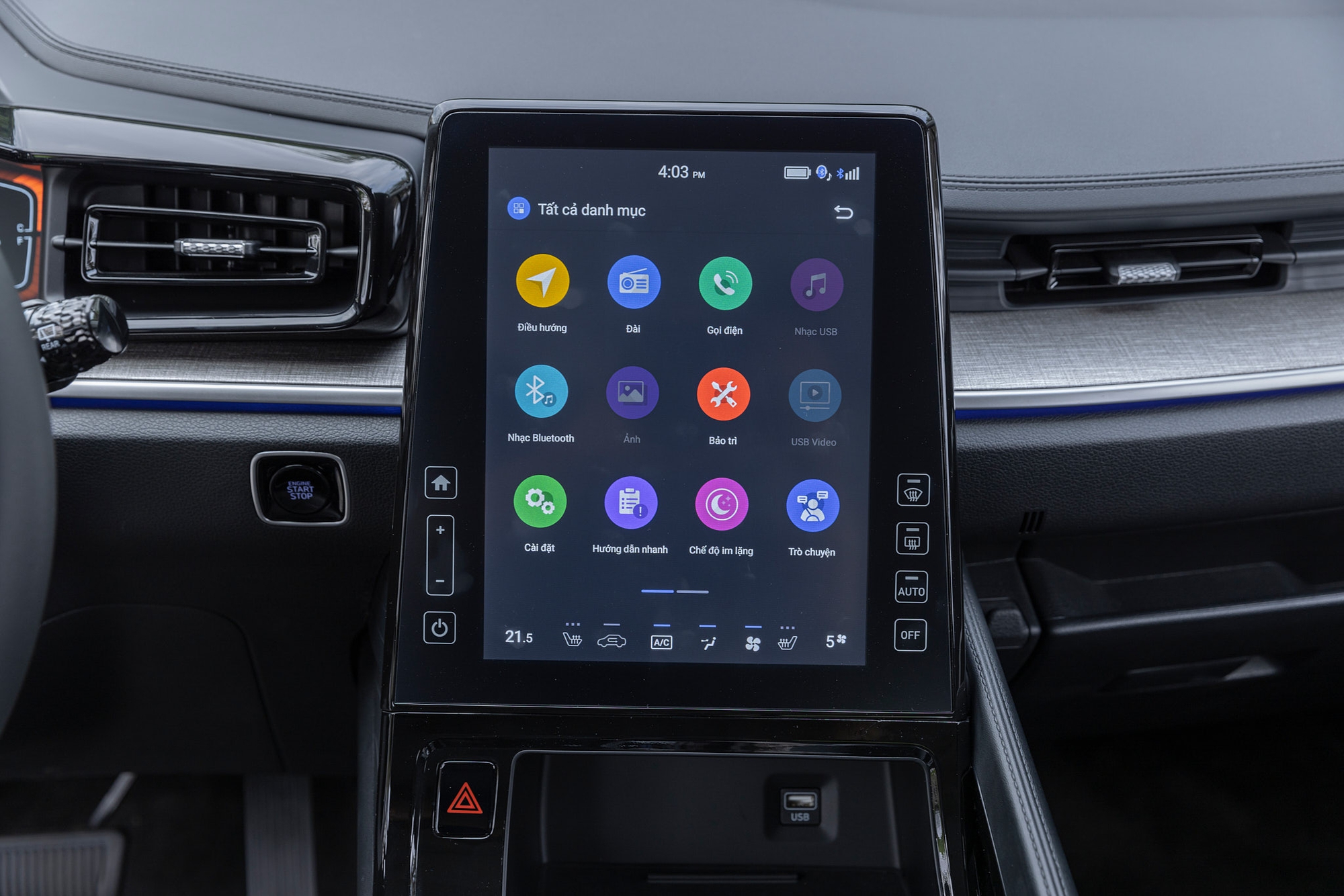 Hyundai Custin 2023 ra mắt, giá "bóp nghẹt" Toyota Innova trước ngày về Việt Nam