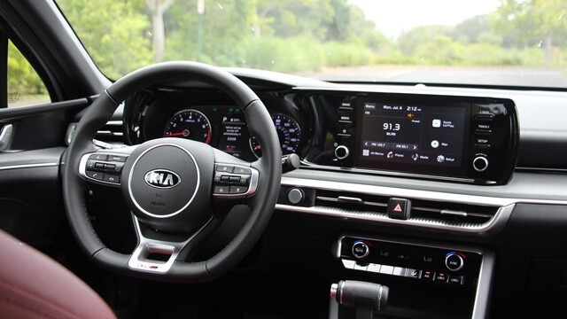khoang lái kia k5