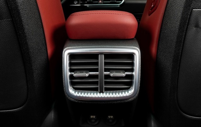 hàng ghế hai kia k5