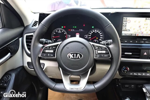 KIA Seltos 2022: Giá bán mới nhất, Đánh giá thông số kỹ thuật