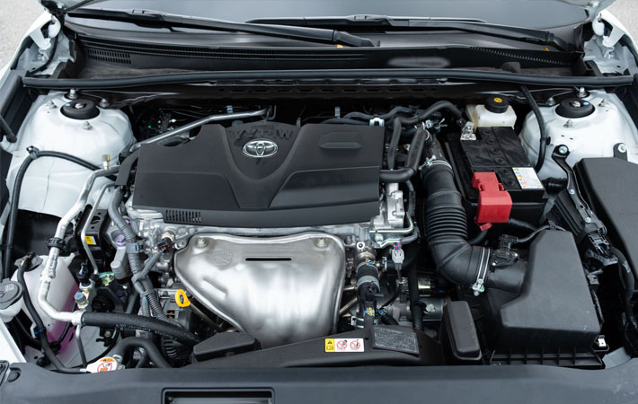 Toyota Camry 2.0G: Thông số kỹ thuật, giá lăn bánh