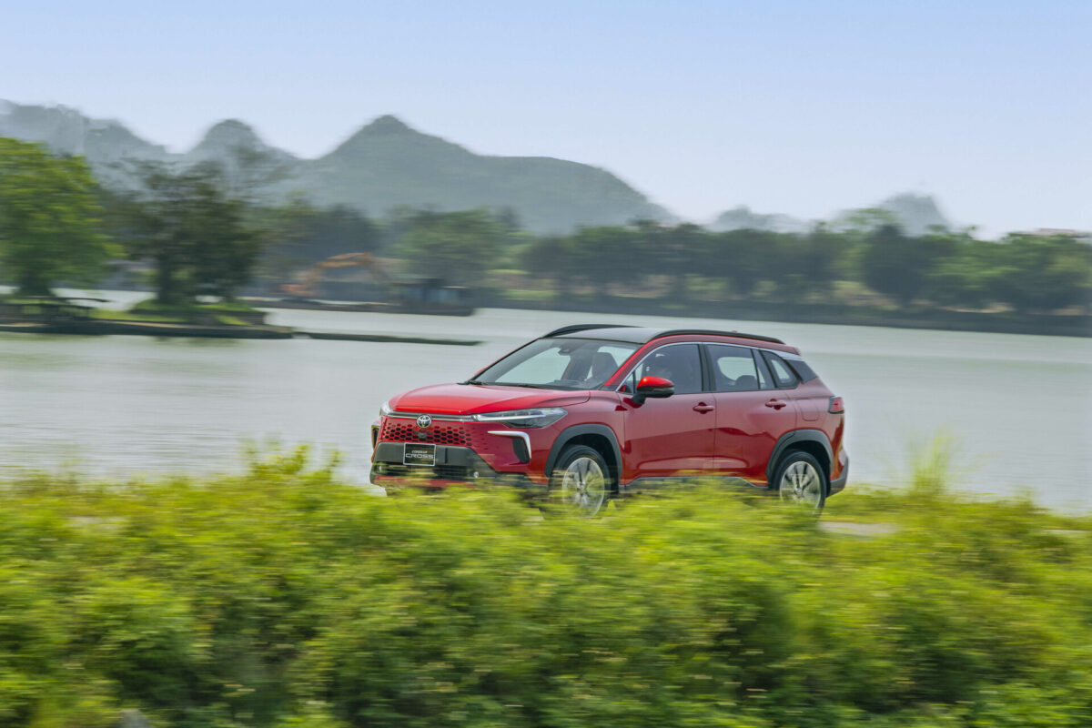 corolla cross 2024