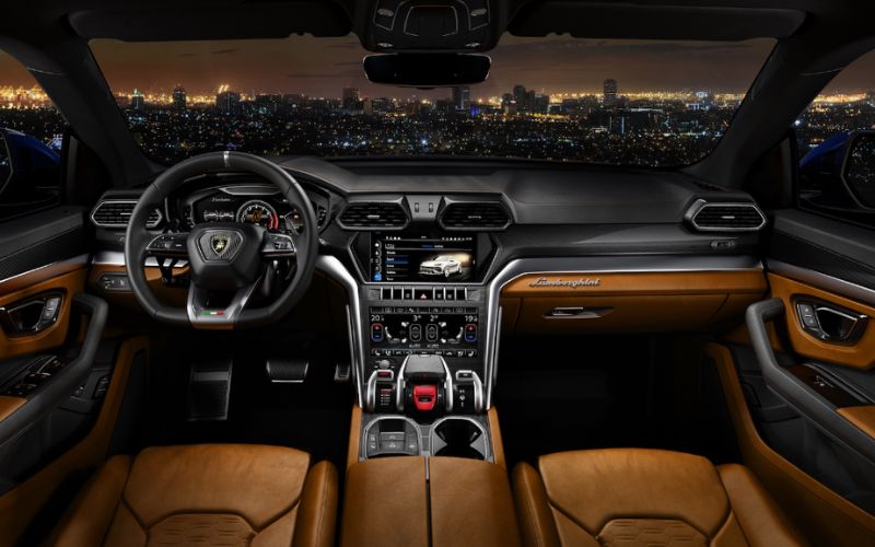 Urus có một khoang nội thất vô cùng rộng rãi