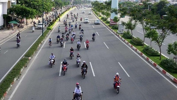 Mức phạt lỗi không tuân thủ vạch kẻ đường 2026 theo Nghị định 168