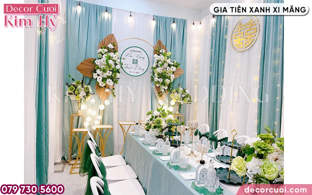 Trang trí gia tiên xanh xi măng có lá cọ