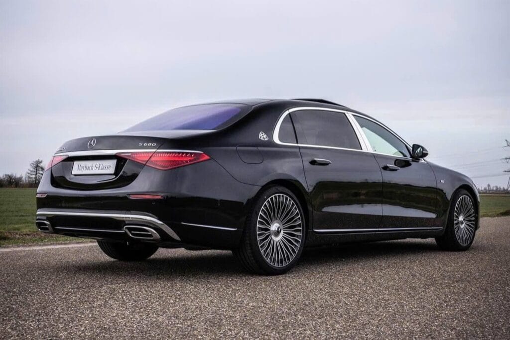 Mercedes-Maybach S680 4Matic Màu Đen