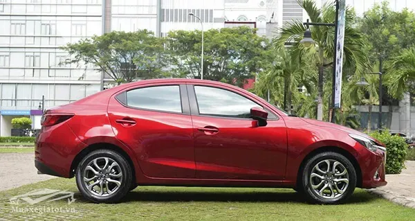 Mazda 2 2022: Giá bán mới nhất, Đánh giá thông số xe