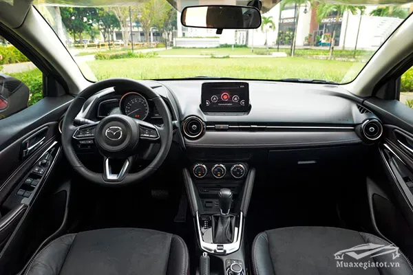 Mazda 2 2022: Giá bán mới nhất, Đánh giá thông số xe