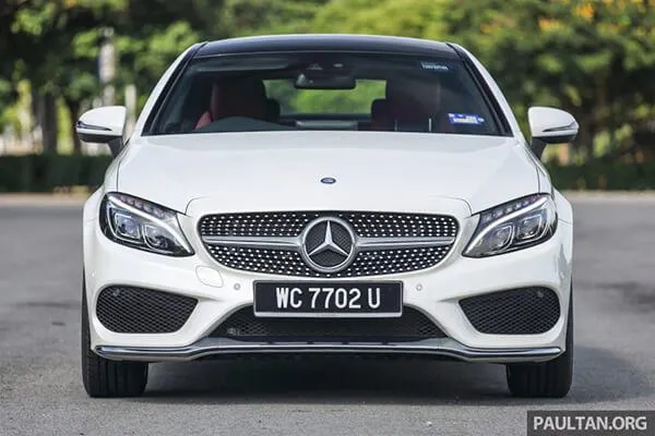 Đánh giá xe Mercedes C300 Coupe 2019: chiếc Coupe 2 cửa hàng đầu