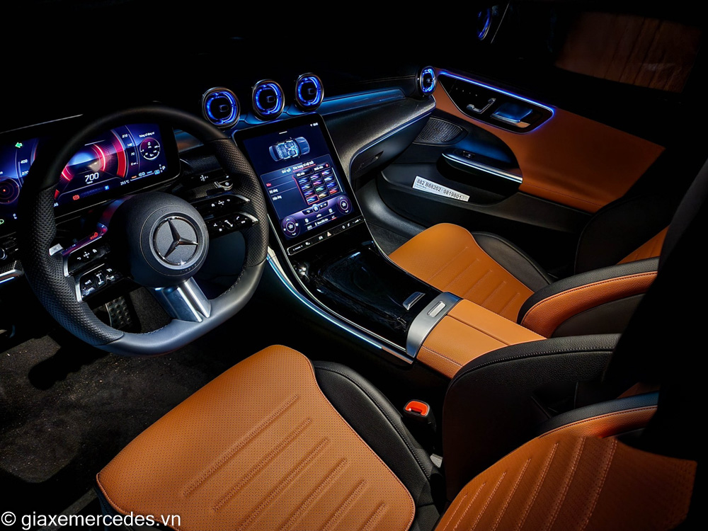 mercedes-c300-amg-2022-giaxemercedes-vn-3