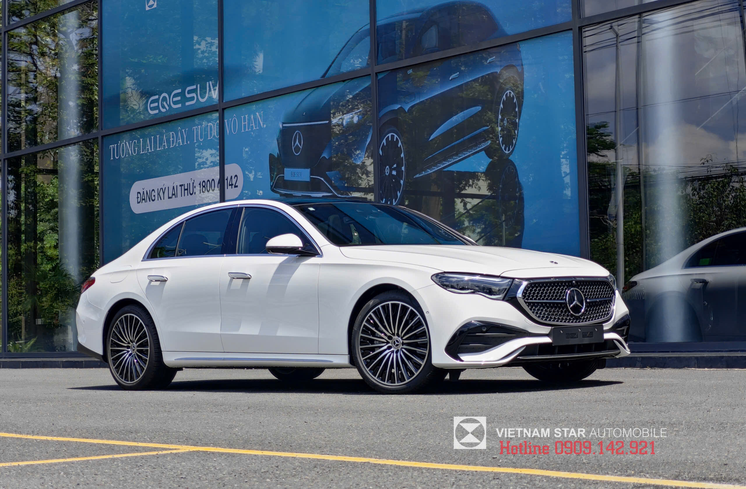 Mercedes-Benz E 300 AMG All New Vin 2026
