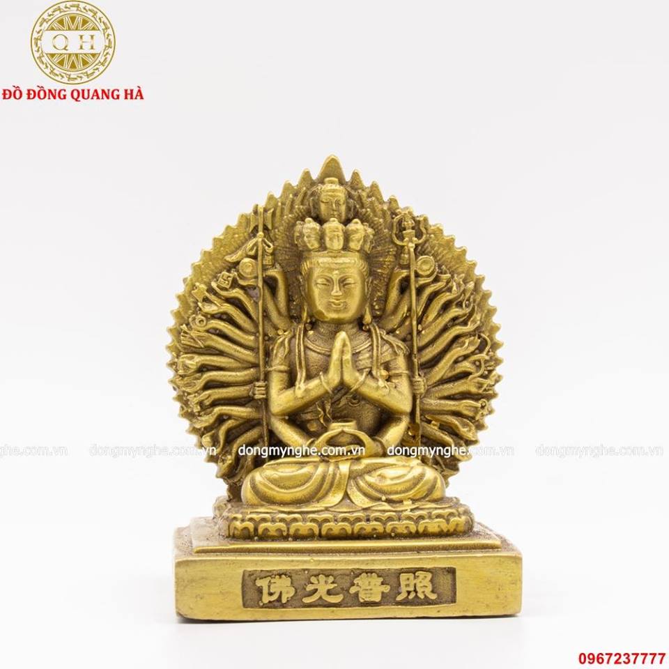Mệnh Kim nên để gì trong xe ô tô